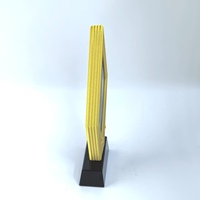 Trophée en verre personnalisé avec logo d'entreprise sportive Plaque en forme de tour en cristal Technique polie pour mascotte de Noël