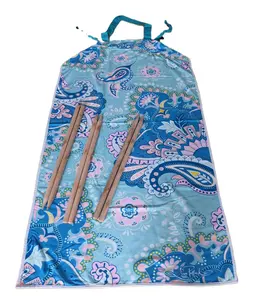 New design hot sale in America lounger beach towel with wooden sticks