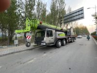 Grue de levage Zoomlion d'occasion polyvalente de 50 tonnes avec bras télescopiques pour levage multi-scènes