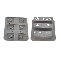 Clavier en silicone flexible personnalisé 3x4 à boutons conducteurs en carbone pour applications d'instruments et de compteurs