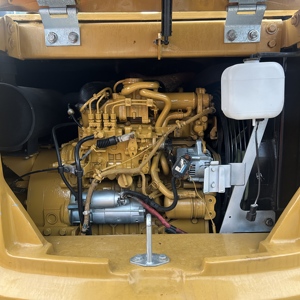 Pre <b>Owned</b> Caterpillar 307 Small Crawler Excavator Original for Engine 7 Ton 2020 <b>Model</b> Well Maintained Clean Interior for - Product Image 2