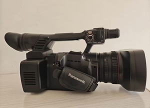 Caméscope professionnel Panasonic AG-AC130MC d'occasion de bonne qualité, caméra vidéo 130MC originale à flash - Product Image 3