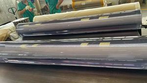 <span class=keywords><strong>PVC</strong></span> <span class=keywords><strong>Transparente</strong></span> de 3 mm de Espesor, Resistente al Fuego, Impermeable, Drenaje de Aceite, Fácil de Limpiar - Product Image 6