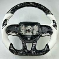 Volant en fibre de carbone forgé personnalisable de qualité supérieure avec poignée en cuir pour Dodge Hellcat Challenger Charger