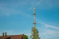Fabricant de tour de télécommunication monopôle en acier galvanisé à chaud de 30 m pour réseau mobile