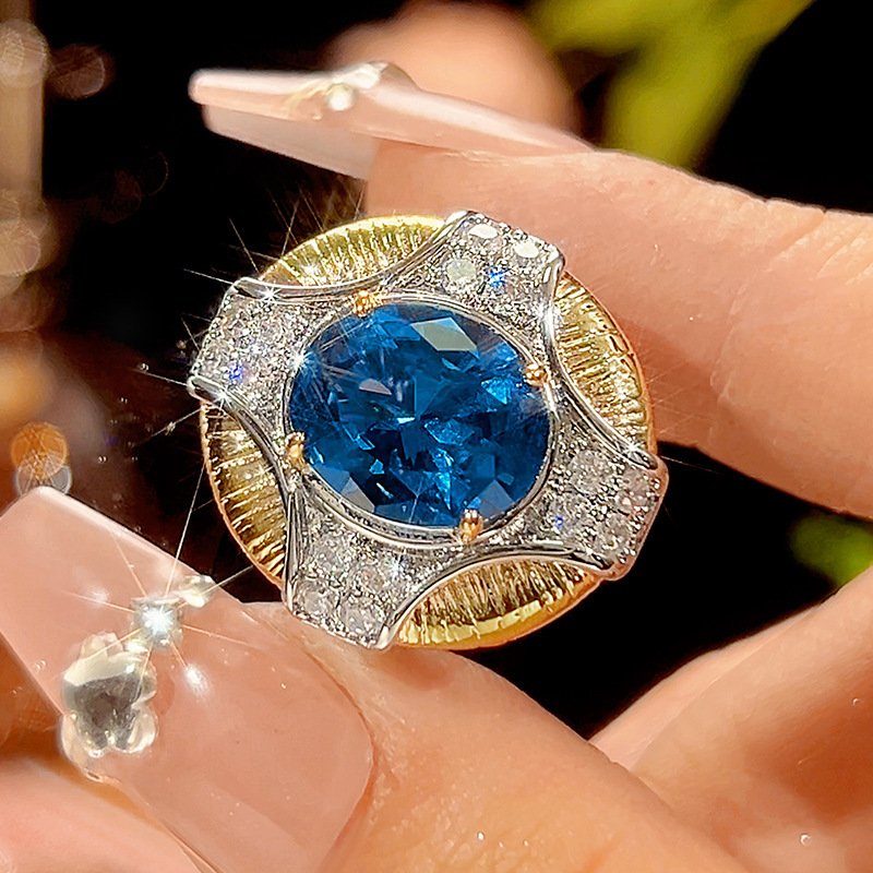 Anillo de cristal azul puntiagudo - Talla Ajustable