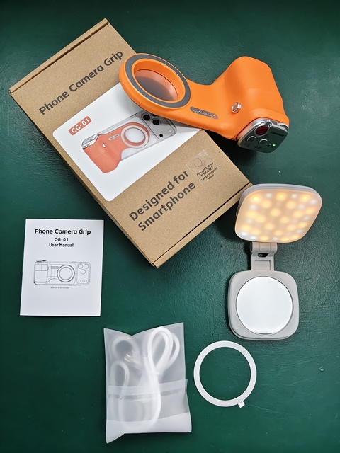 Vlogging Kit for Smartphone Rechargeable 100min Battery 360 Rotatable LED Fill Light IOS Android Compatible