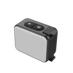 TELESIN Lampe de remplissage en plastique réglable de 800mAh pour caméra DJI <span class=keywords><strong>Action</strong></span> 5PRO/4/3 Capacité de la batterie multimode - Product Image 6