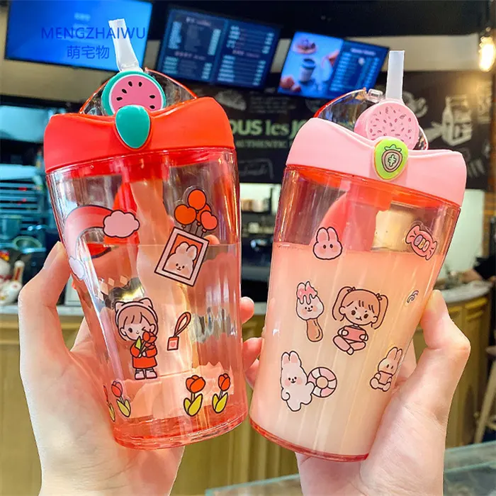no stock Eco friendly household products plastic sports drink bottle with Stirring straw children kids cute water cup