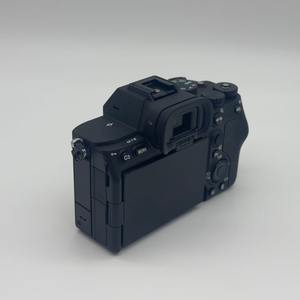 Appareil <span class=keywords><strong>photo</strong></span> professionnel micro-caméra 4K haute définition de marque A7 IV d'occasion de haute qualité avec chargeur et batterie. - Product Image 4