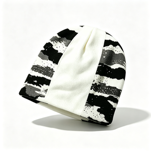 Gorro de Punto Unisex para Invierno, Diseño Jacquard Camuflaje Blanco y Negro, Gorro Skully Suave, Cálido y Elástico, Estilo Casual, Urbano, para Uso Diario - Product Image 4