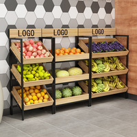 Robuuste houten en metalen groente- en fruitpresentatiestand voor supermarkten