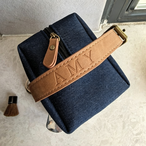 Trousse de Toilette Oxford Tendance, Sac de Voyage Maquillage en Oxford avec Poignée en PU, Pochette de Rangement Cosmétique Personnalisable avec Logo Brodé - Product Image 3