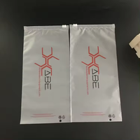 Sacs en plastique givrés personnalisés avec fermeture éclair, pochettes d'emballage jetables de haute qualité avec curseur pour vêtements et articles vestimentaires