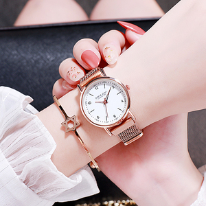Reloj luminoso con diseño de cielo estrellado, moderno y a la moda para mujeres, nuevo estilo para estudiantes. - Product Image 6