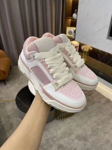 Chaussures de marche en maille légères et élégantes pour femmes et hommes, de haute qualité, de marque de luxe, avec semelle en caoutchouc, vente en gros - Product Image 3
