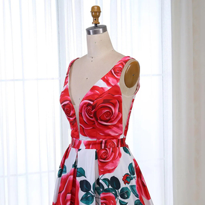 Ingrosso senza maniche lussuoso <span class=keywords><strong>Vintage</strong></span> elegante banchetto <span class=keywords><strong>rosso</strong></span> floreale senza spalline per feste in raso <span class=keywords><strong>abito</strong></span> da sera da donna abiti da ballo - Product Image 5