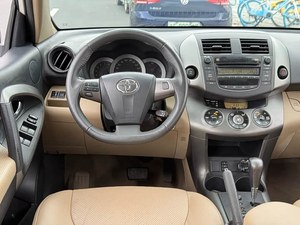 Toyota RAV4 2.4 4x4 del 2012, Asiento Eléctrico, Impecable, Sin Fumadores, Techo Solar, Buen Estado de Funcionamiento, Aire Acondicionado en Buen Estado - Product Image 5
