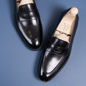 รองเท้าโลฟเฟอร์ทรงเหลี่ยมสำหรับผู้ชาย ดีไซน์ทันสมัย ใช้งานได้หลากหลาย ระบายอากาศได้ดี น้ำหนักเบา แบบผูกเชือก พื้นรองเท้ากันลื่น เหมาะสำหรับใส่ทำงานหรือลำลอง - Product Image 1