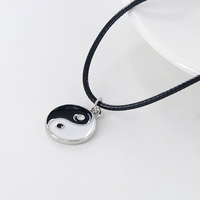 Collier pendentif Yin Yang en alliage de Zinc, amulette en métal émaillé, collier pendentif tai ji
