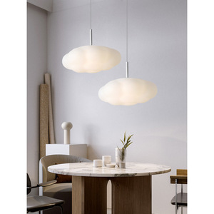 Lustre nuage de style nordique minimaliste moderne, luminaire suspendu de luxe pour les chambres de filles et de garçons, éclairage pour chambre d'enfant - Product Image 1
