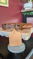 Collier pour chien en paracorde PVC de luxe avec logo personnalisé, design menthe poivrée et moka, fait main, tressé, imperméable, avec accessoires dorés