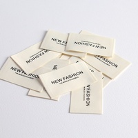 Étiquettes de soin personnalisées sans étiquette thermocollante, logo 3D gaufré haute densité, étiquettes de col pour vêtements, étiquettes lavables