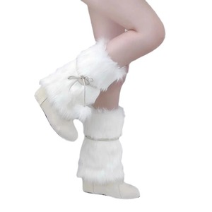 Botines de Invierno para Mujer al por Mayor, Estilo Coreano, Peludos, Lindos y Modernos, Botas de Nieve con Peluche Grueso, Personalizadas, Sin Cordones - Product Image 5