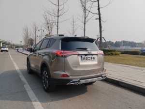 Toyota RAV4 Usata 2018 2.5L 6AT AWD SUV 180CV LHD Benzina 4WD Compatta Esportazione Cina - Product Image 5