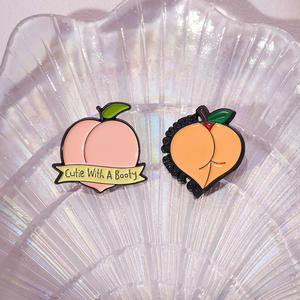 Брошь металлическая персиковая - Product Image 2