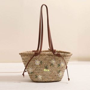 <b>Straw</b> Woven <b>Bag</b> Fresh Flower Embroidery New Shoulder <b>Bag</b> Seaside Holidays Beach <b>Bags</b> - Product Image 1