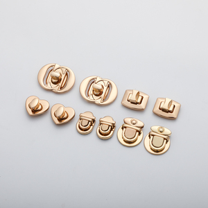 थोक नई आगमन हॉट सेलिंग बहु-रंगीन धातु लॉक जस्ता मिश्र धातु हैंडबैग मोड़ लॉक हार्डवेयर सहायक उपकरण - Product Image 3