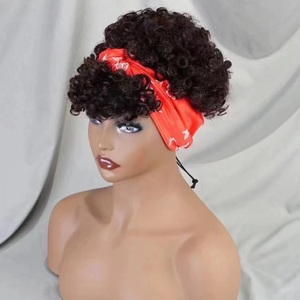 Perruque <span class=keywords><strong>de</strong></span> <span class=keywords><strong>cheveux</strong></span> humains bouclés <span class=keywords><strong>de</strong></span> couleur naturelle <span class=keywords><strong>avec</strong></span> <span class=keywords><strong>frange</strong></span> 150 densité perruque <span class=keywords><strong>de</strong></span> style écharpe bouclée pour les femmes noires - Product Image 2