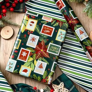 Rollo de Papel de Regalo Navideño Reversible, Diseño de Rayas con Estampado Metálico Verde, 46.5 Pies Cuadrados, Papel para Envolver Regalos para la Temporada Festiva - Product Image 5