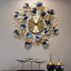 Reloj de Pared Decorativo de Metal con Hojas de Ginkgo, Estilo Romántico y Silencioso, Promoción Personalizada para Hoteles - Product Image 4