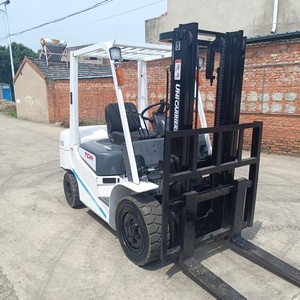 Montacargas Usado TCM FD30 con Desplazador Lateral Hidráulico, Mástil de Dos Etapas, Neumáticos Sólidos, Motor Diésel, Longitud de Horquilla de 1070 mm, Horquilla Rebañada de 50 mm - Product Image 5