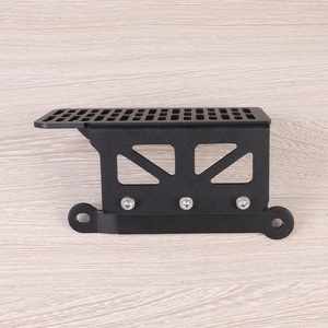 Cubierta de Enfriador de Aceite Protector de Rejilla de Radiador y Enfriador de Agua para Motor Compatible con <span class=keywords><strong>Ducati</strong></span> <span class=keywords><strong>Scrambler</strong></span> 800 Nightshift <span class=keywords><strong>Icon</strong></span> - Product Image 4