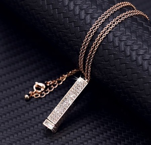 Collana Inspire Jewelry 2021 Ultima Novità con Ciondolo a Barra Retrattile Personalizzabile con Nome, per la Festa della Mamma e il Ringraziamento, Completamente Incastonata di Diamanti - Product Image 5