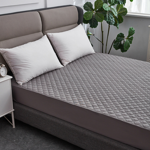 Protecteur de matelas imperméable matelassé à ultrasons King Size en mousse à mémoire de forme pour utilisation à l'hôpital Protecteur de tapis de lit - Product Image 2