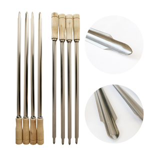 Espeto <span class=keywords><strong>de</strong></span> Churrasco Brasileño en Forma <span class=keywords><strong>de</strong></span> V, Brocheta <span class=keywords><strong>de</strong></span> Acero Inoxidable para Asar Carne con Mango <span class=keywords><strong>de</strong></span> Madera - Product Image 1