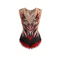 Justaucorps de gymnastique sans manches rouge et noir à motifs flamme avec empiècements en maille transparente couleur chair et ourlet à franges pour les compétitions de cheerleading