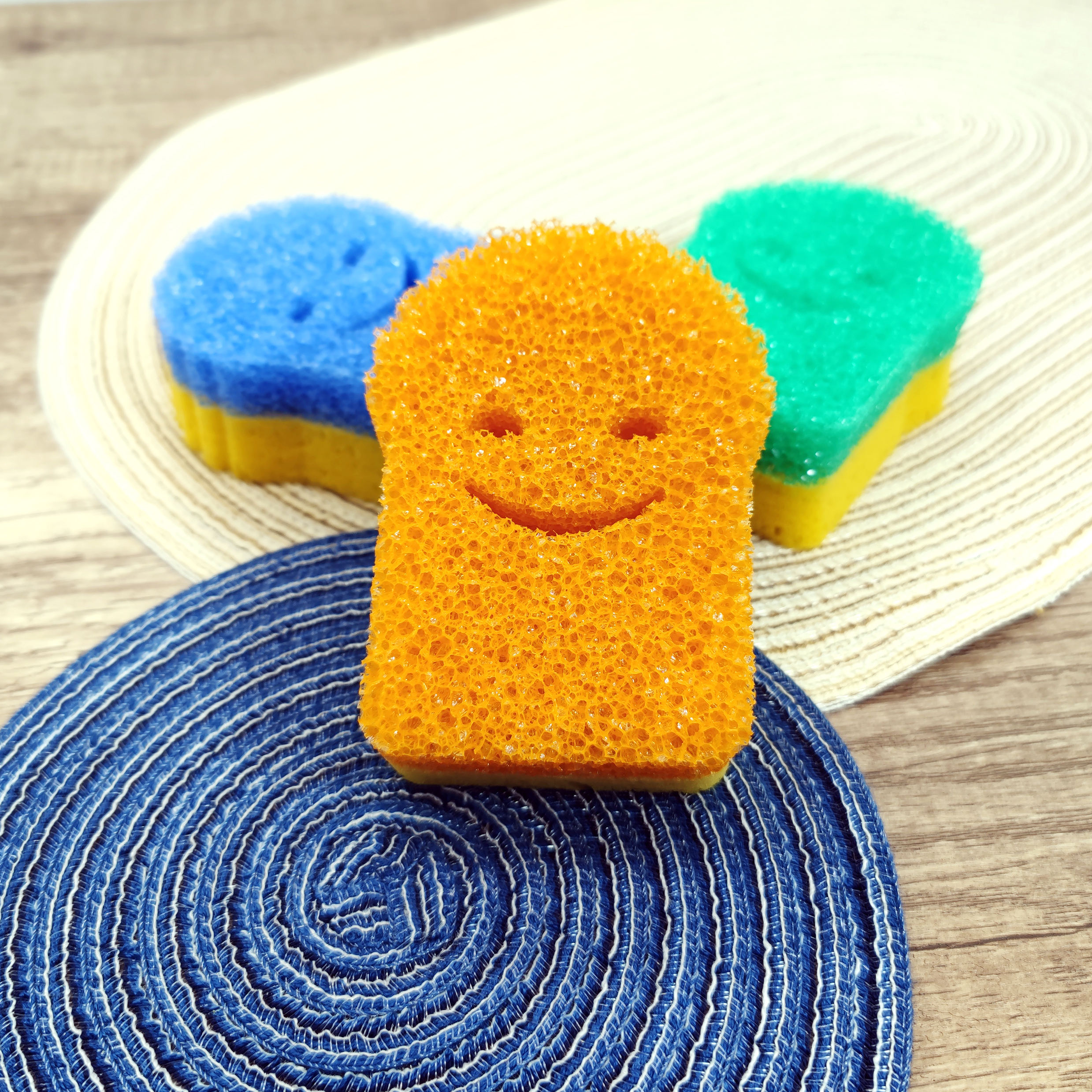 สีเขียว/สีส้ม/สีฟ้า