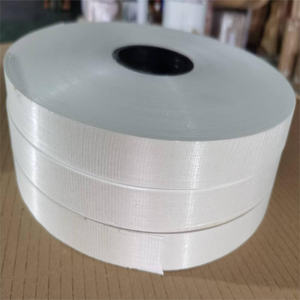 Matériau d'isolation résistant au feu à haute température, ruban de mica phlogopite, ruban de mica synthétique renforcé de fibre de verre double face - Product Image 1