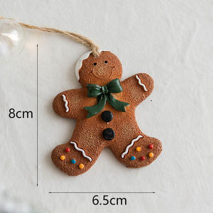 Petite Décoration de Noël en Résine en Forme d'Homme en Pain d'Épices, Pendentif pour Arbre de Noël, Vente en Gros d'Articles de Décoration de Noël - Product Image 3