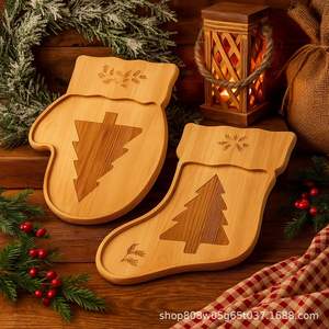 Plateau de Noël en bois massif, plateau décoratif pour desserts et fruits de fête, couleur naturelle, forme irrégulière - Product Image 5