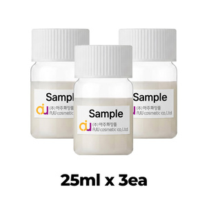 Gloss à lèvres volumateur effet gelée, enrichi au beurre de karité, à la tocophérol et au complexe d'huiles végétales pour des lèvres plus pulpeuses, avec un fini scintillant discret. - Product Image 6