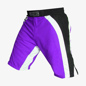 Shorts MMA pour hommes, coloris rouge, noir et blanc, taille élastique, séchage rapide, style sportif, avec bande latérale, vente en gros - Product Image 4