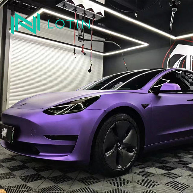 สีม่วงประกายเมทัลลิก