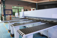 Scie à panneaux CNC à alimentation arrière automatique haute efficacité Mingan, machine de découpe du bois robuste pour la fabrication de meubles