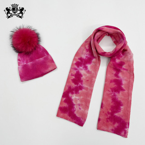 Chapeau tricoté coloré à la mode Offre Spéciale pour femmes ensemble chapeau et écharpe d'hiver Baenie avec <span class=keywords><strong>pompon</strong></span> en fourrure naturelle - Product Image 1